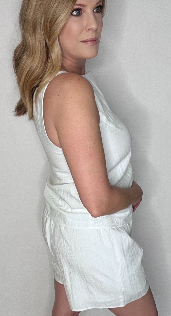 Soft Horizon Shorts-White