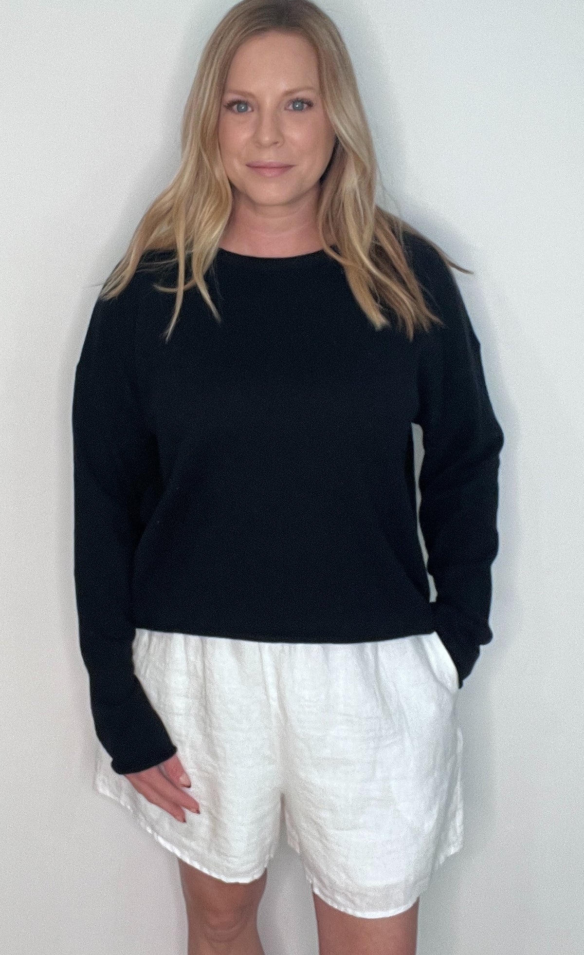 Essential Coast Sweater-Black