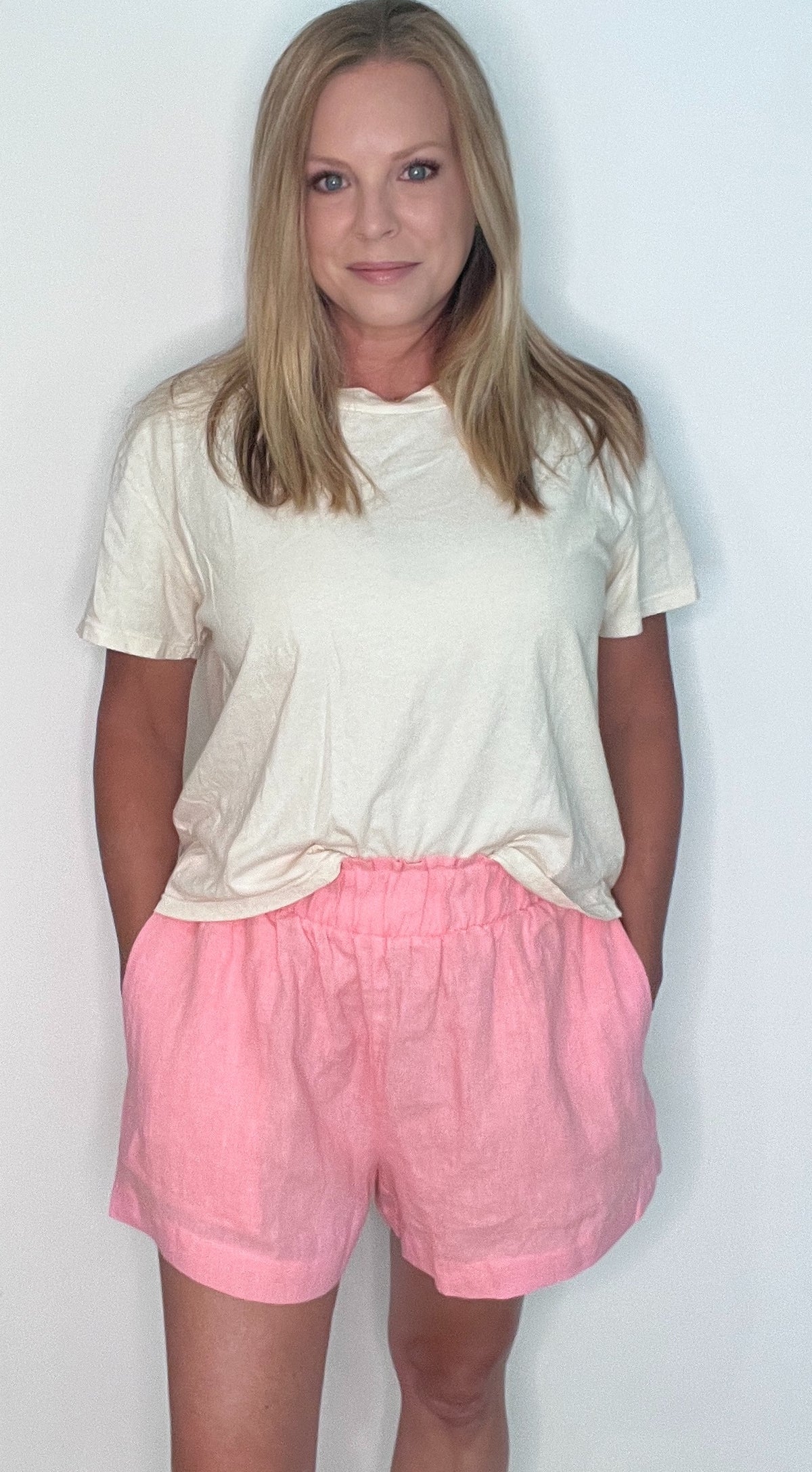 Capri Linen Shorts-Bubblegum