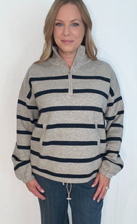 The Larkin Pullover-Stone/Navy