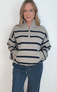 The Larkin Pullover-Stone/Navy