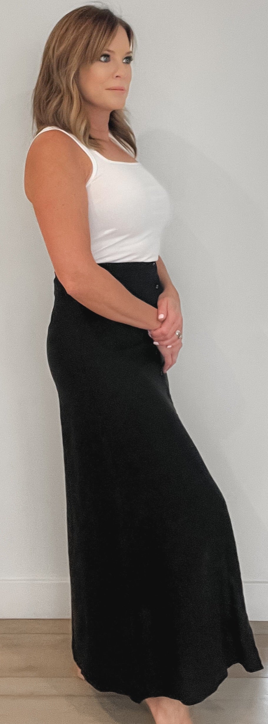 Novella 100% Linen Skirt-Black-Final Sale