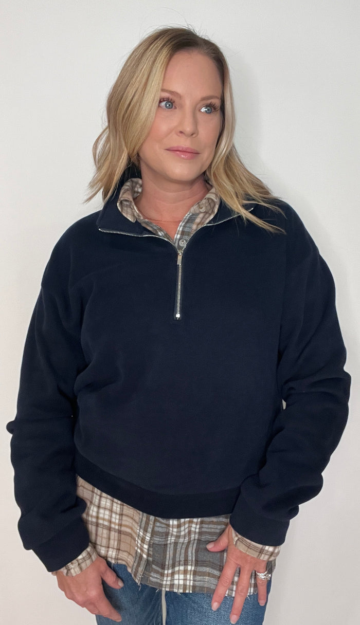 The Campfire Classic Half Zip-Navy