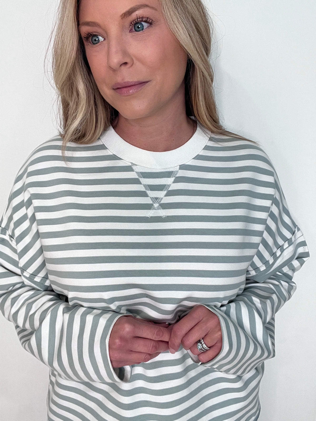 Coastal Sage Pullover-Sage/White