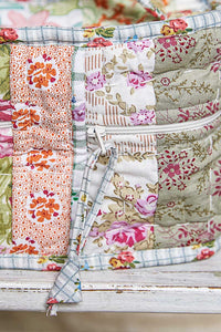 The Traveler Toiletry Bag-Pink/Sage