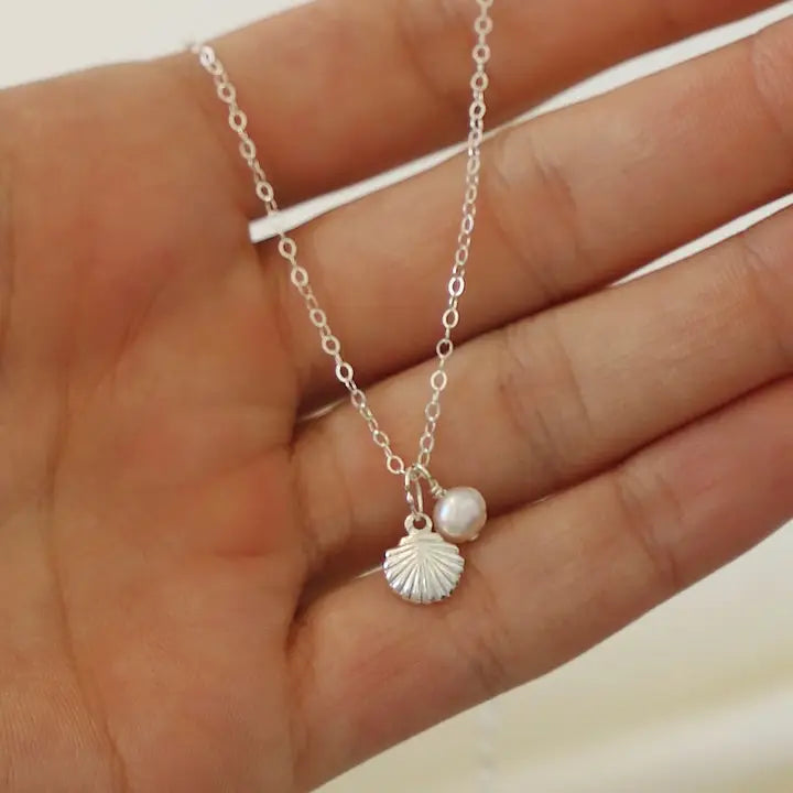 Kai Shell Pearl Necklace-Silver